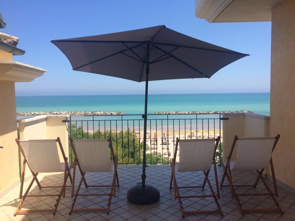 Hotel Capital Cupra Marittima Exterior photo