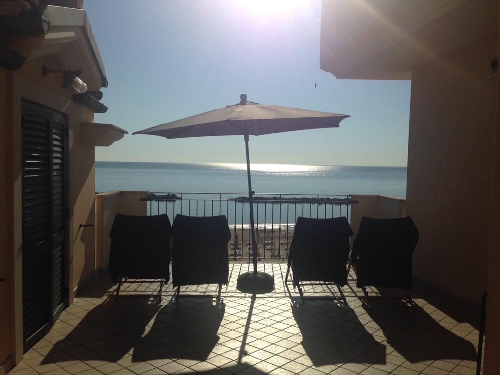 Hotel Capital Cupra Marittima Exterior photo